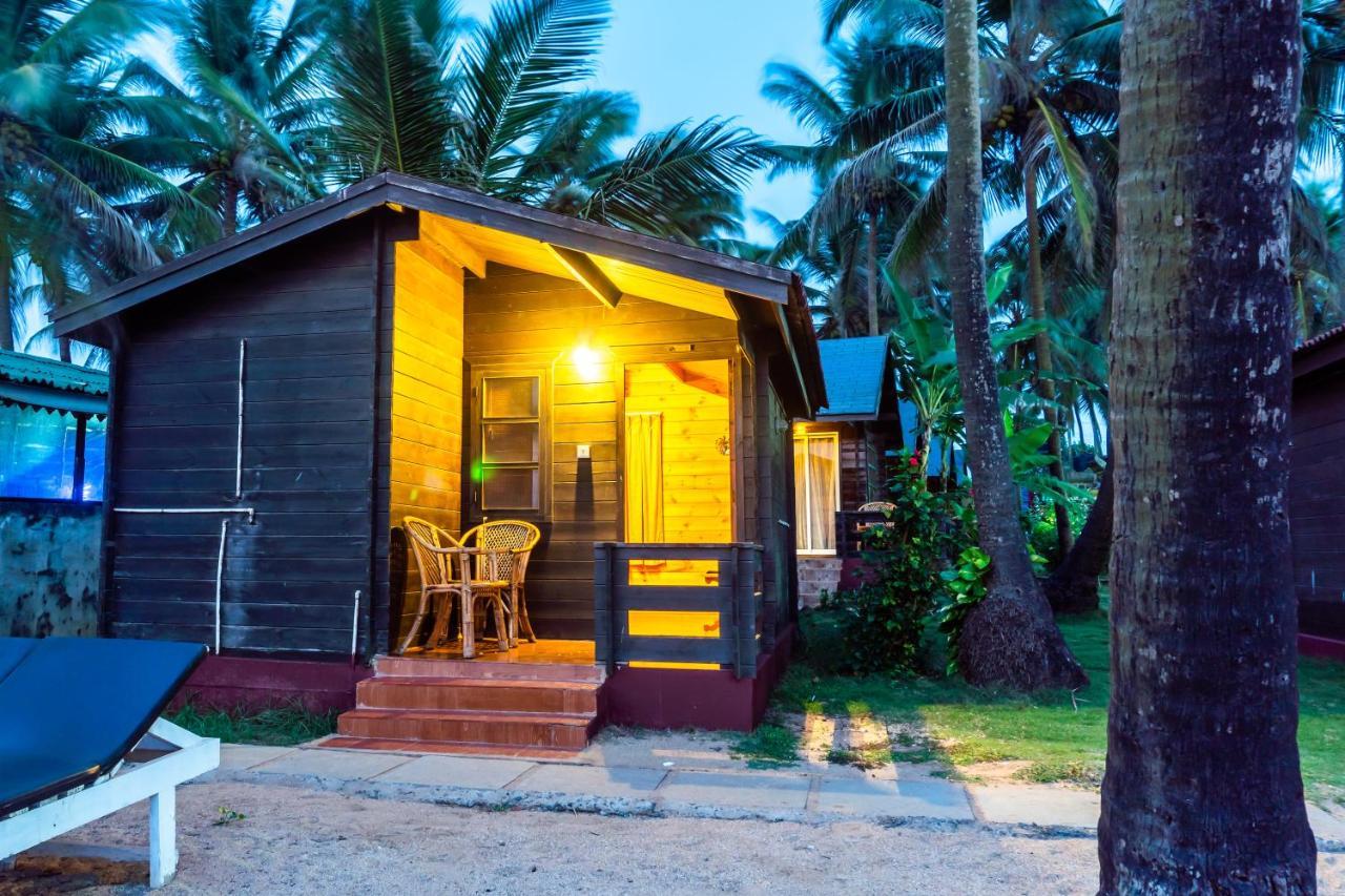 Vista Praia Beach Resort Анджуна Екстериор снимка