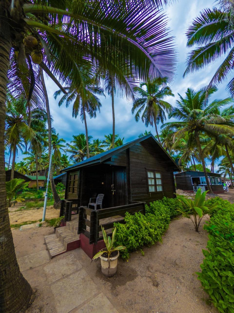 Vista Praia Beach Resort Анджуна Екстериор снимка