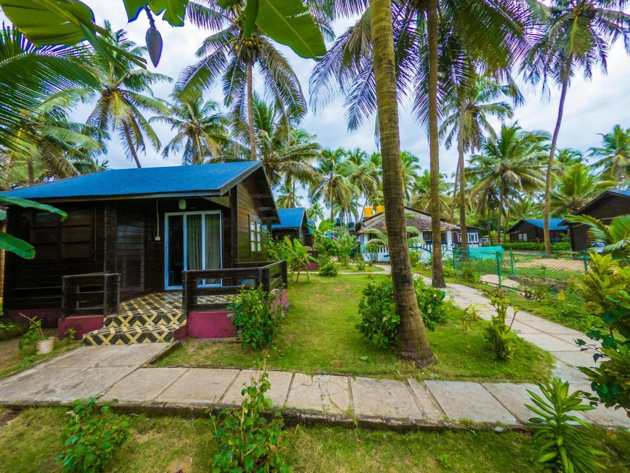 Vista Praia Beach Resort Анджуна Екстериор снимка