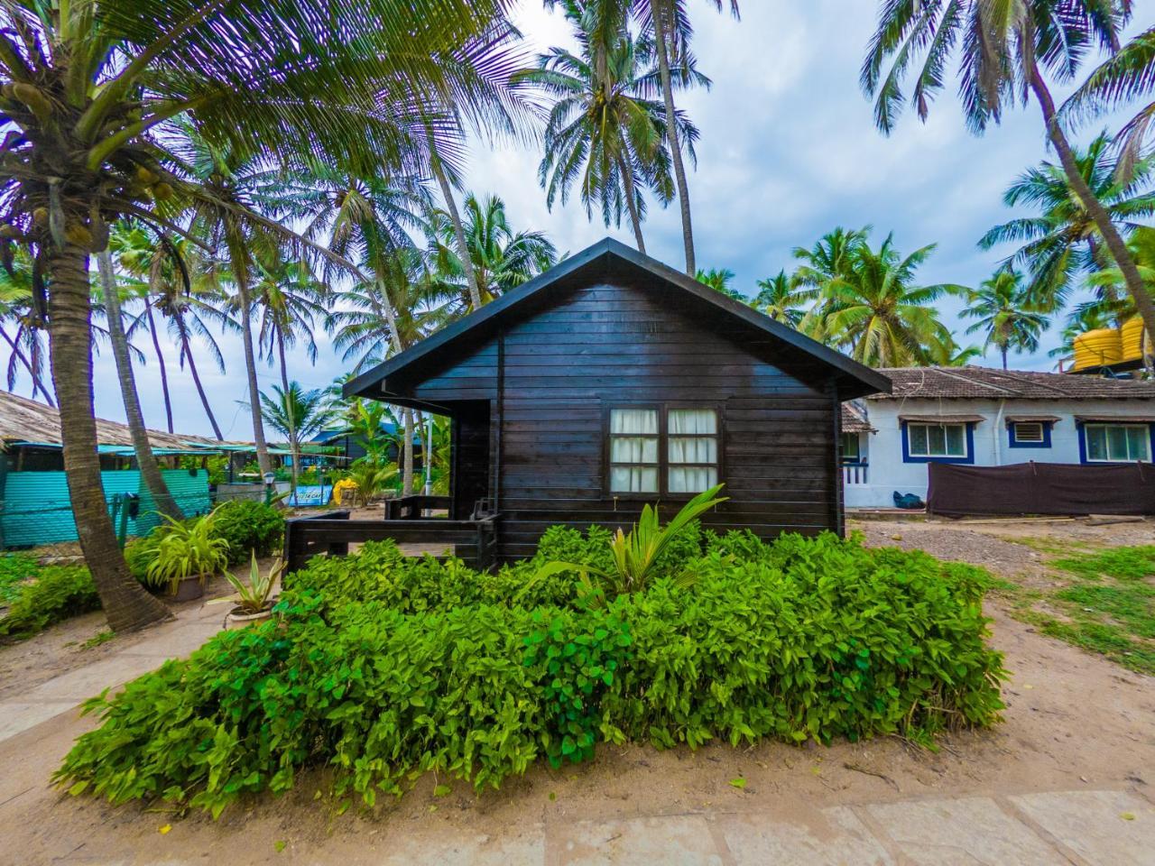 Vista Praia Beach Resort Анджуна Екстериор снимка