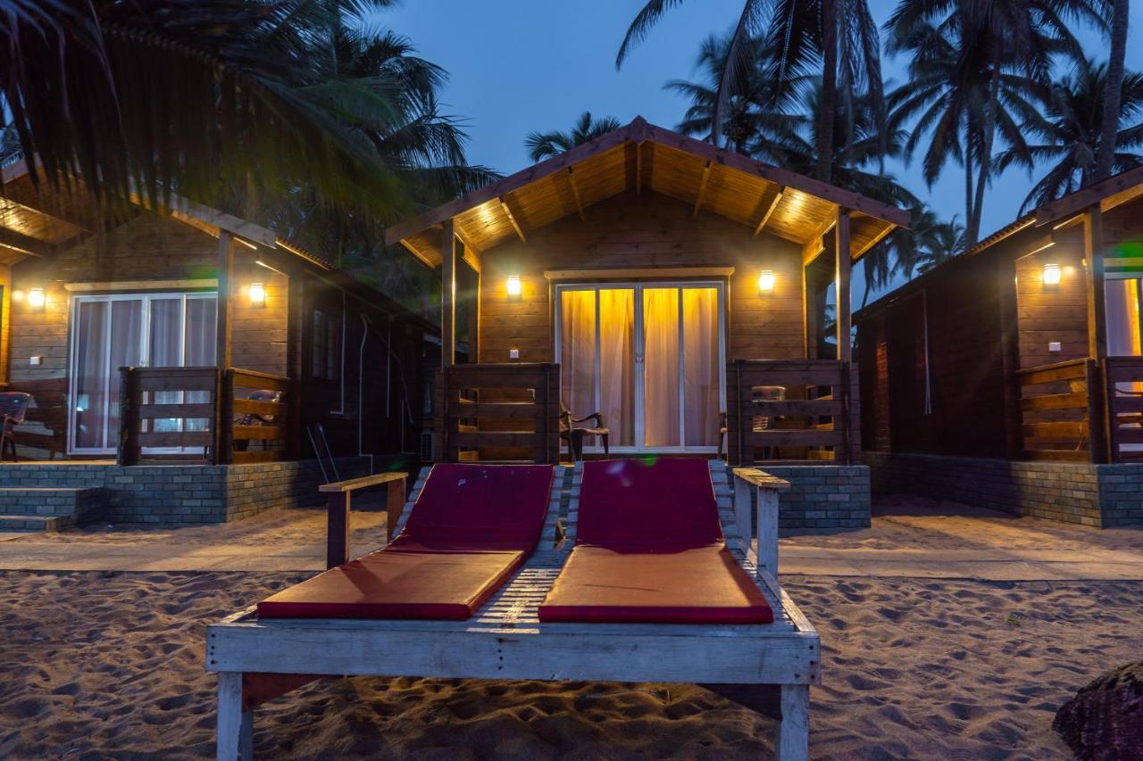 Vista Praia Beach Resort Анджуна Екстериор снимка